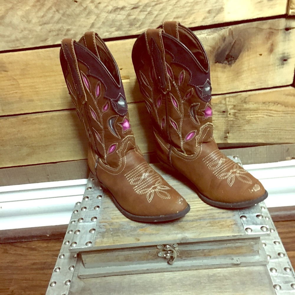 Boots 👢 💗👑